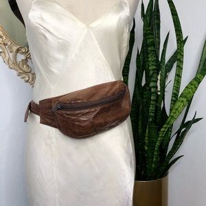 Vintage Neto brown leather fanny pack bum bag